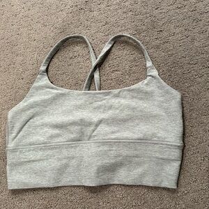 Vuori sports bra